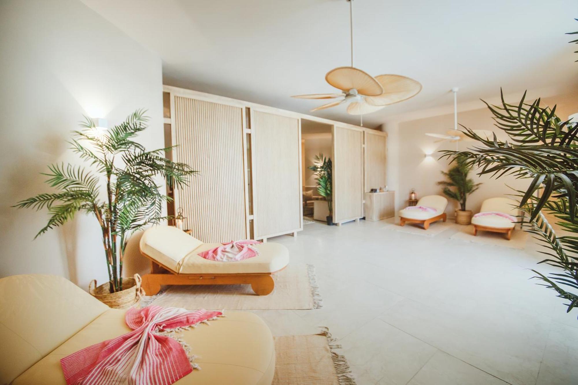 Stunning 2 Bedroom Holiday Home In 5-Star Resort Trikomo Ngoại thất bức ảnh